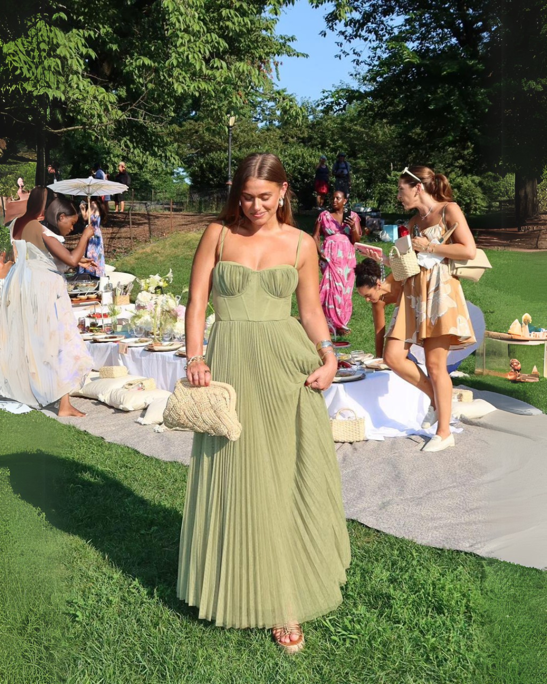 SIDONIE | OLIVE GARDEN GOWN