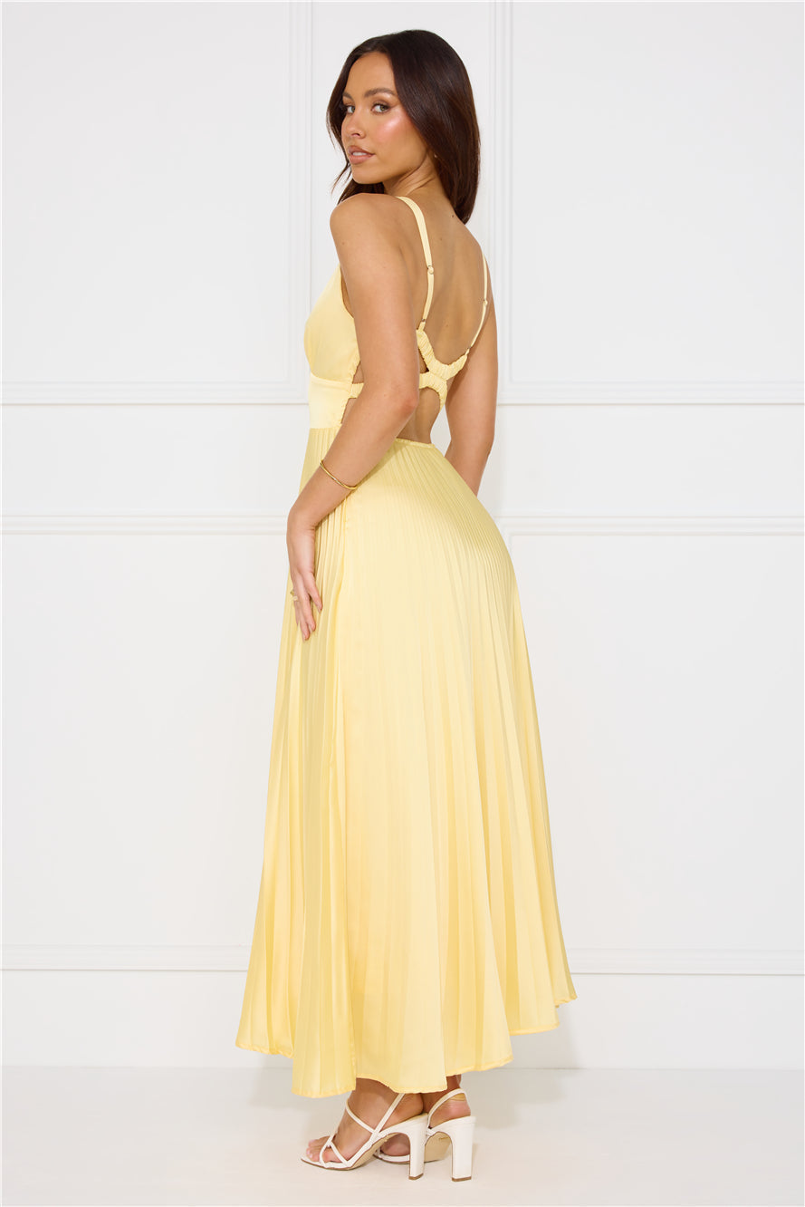 AMELIA | CHIC SUNLIT GOWN
