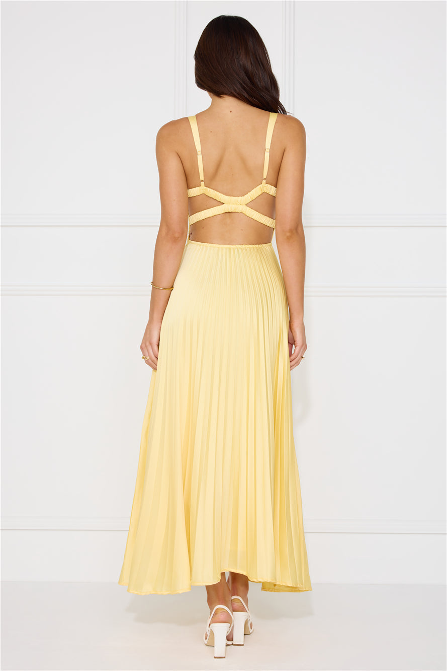 AMELIA | CHIC SUNLIT GOWN